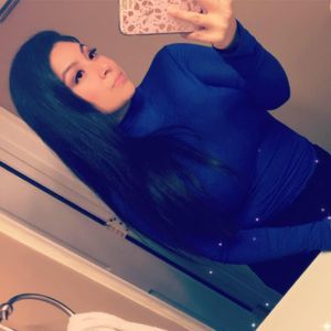 Meet your Posher, Manuela